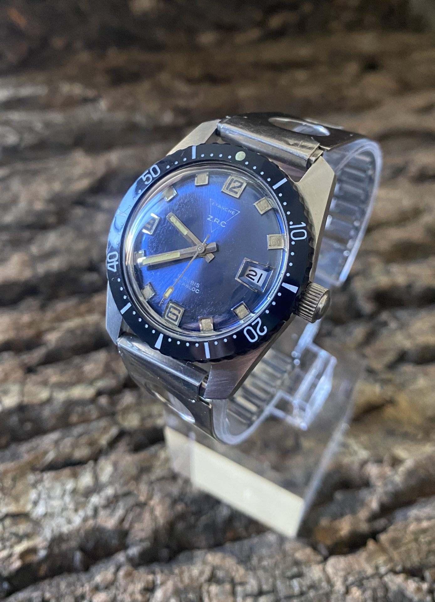 ZRC COSMOS SUB