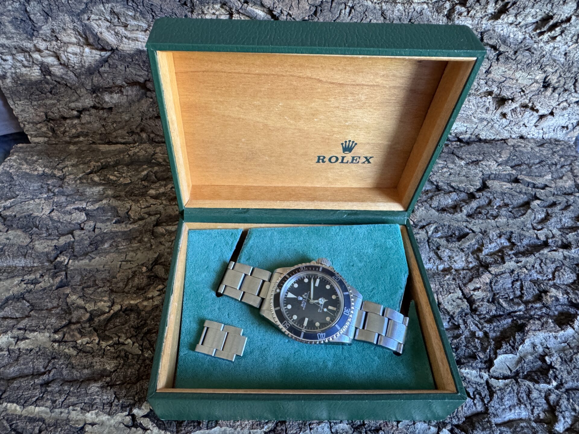 Rolex Submariner 5513 cadran mat serif de 1973 boite papiers – Image 18
